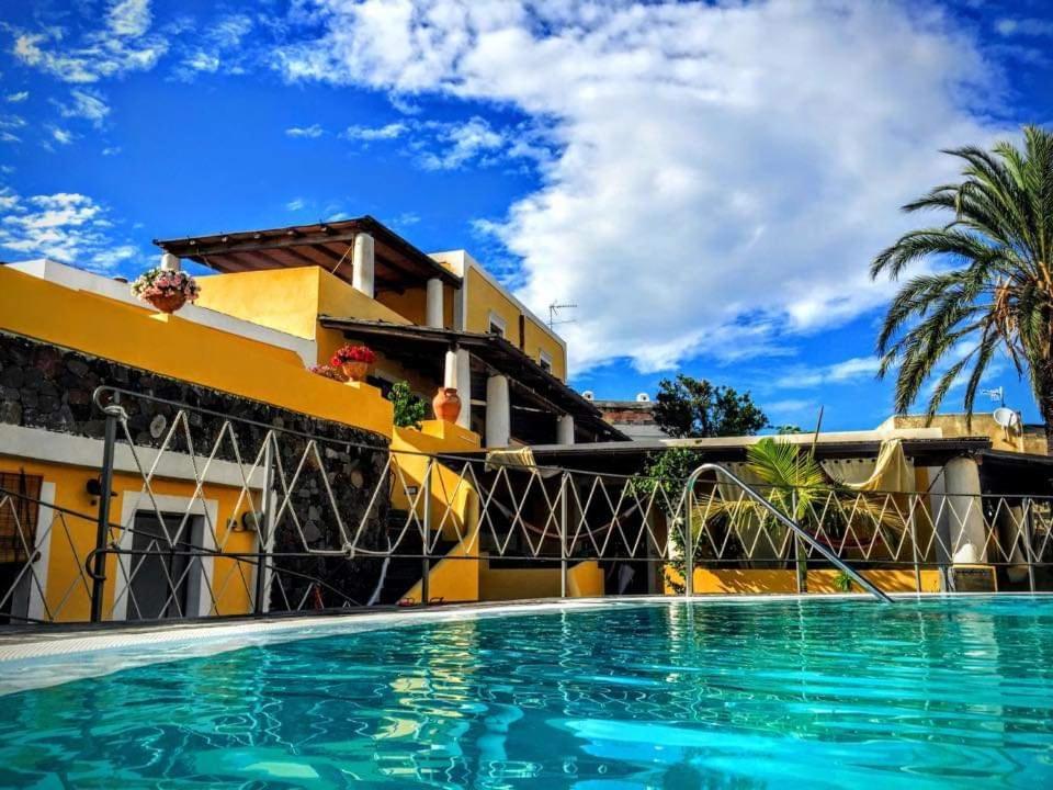 Hotel Arcangelo - Salina 산타마리나살리나 외부 사진