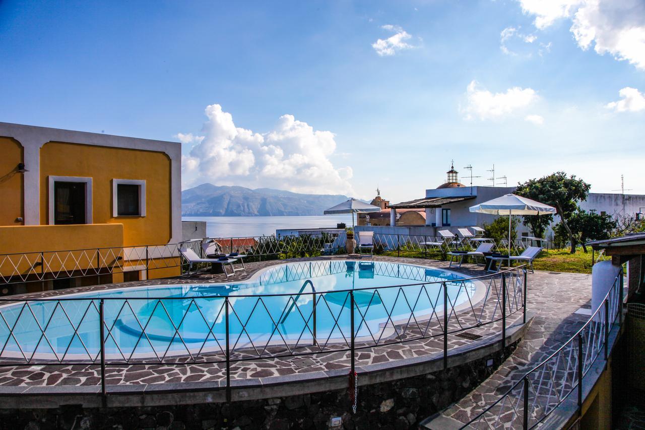 Hotel Arcangelo - Salina 산타마리나살리나 외부 사진